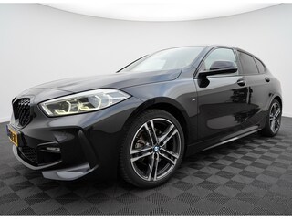BMW 118i Edition+ M-Sport 6bak, Sport-leer | Pano | Camera