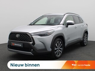 Toyota Corolla Cross Hybrid 140 Dynamic 140PK Aut. Trekhaak, Adaptieve Cruise Control, Achteruitrijcamera, Navi, Keyless, Elektr. Achterklep, 18" LM Velgen, Side Assist