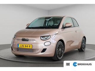 Fiat 500 3+1 La Prima 42 kWh | 8 Jaar Garantie | SOH 100% | Navigatie | Camera | Keyless | Parkeersensoren | Kunstlederen bekleding |