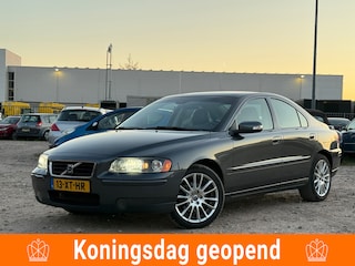 Volvo S60 2.4D Drivers Edition/ AUTOMAAT/ VELGEN