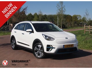 Kia Niro e-Niro DynamicLine 64 kWh | 3-Fase | Camera | Adaptieve cruise control | NL-Auto |