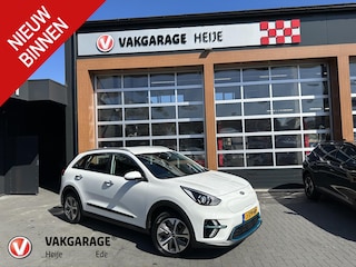 Kia Niro e-Niro DynamicLine 64 kWh | 3-Fase | Camera | Adaptieve cruise control | NL-Auto |