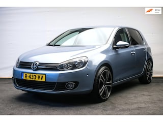 Volkswagen Golf 1.8 TSI 160PK Sportline [ Alcantara Stoelverwarming 18 Inch Parkeersensoren Climate Control Cruise Control ]