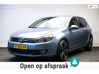 Volkswagen Golf 1.8 TSI 160PK Sportline [ Alcantara Stoelverwarming 18 Inch Parkeersensoren Climate Control Cruise Control ]