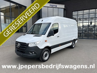 Mercedes-Benz Sprinter 317 CDI L2 H2 Pro Facelift / MBUX / Navigatie / Camera / Geveerde stoel / Cruise control / Airco / 270 Graden achterdeuren