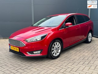 Ford Focus Wagon 1.0 Automaat / Pdc / Navi / Trekhaak