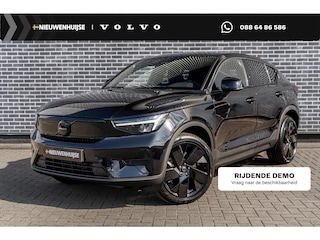 Volvo EC40 Single Motor Plus Black Edition Europa 70 kWh | Google | Adaptieve Cruise Control | Getint Glas | Harman Kardon Audio | Elek. Stoelen | Stuur-/Stoelverwarming Voor + Achter | Camera | Dodehoekdetectie | LED Koplampen | 19" LM
