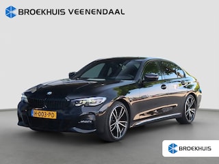 BMW 318i Executive Edition | M sport | Stoelverwarming | Camera | Cruise control | Navi | | Achteruitrijcamera | Cruise control | Navigatiesysteem full map + hard disk