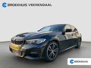 BMW 318i Executive Edition | M sport | Stoelverwarming | Camera | Cruise control | Navi | | Achteruitrijcamera | Cruise control | Navigatiesysteem full map + hard disk