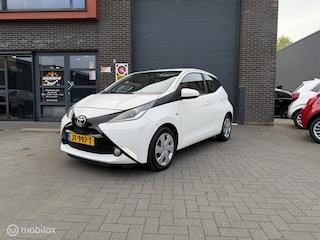 Toyota Aygo 1.0 VVT-i x-play