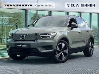 Volvo XC40 Recharge Core Parkeer camera, Verwarmde stoelen + Stuur, 42.000KM, Parkeer verwarming met Timer, Semi Electrische trekhaak, Apple Car Play - Android auto, Sage Green metallic 1e eigenaar