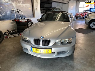 BMW Z3 Roadster 1.9i Sport Line Prive auto mooie km stand, auto is als nieuw !! TE KOOP wegens te weinig gebruik.