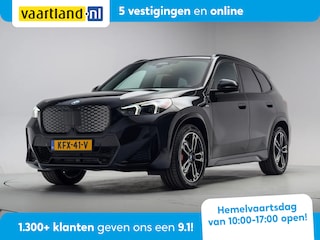 BMW iX1 eDrive 67 kwh M sport [ Navi Leder/ Alcantara Head-up Apple / Android Stoelverwarming]