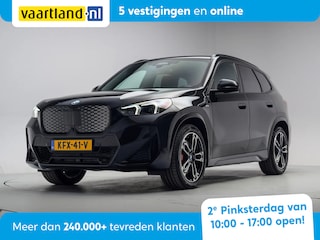 BMW iX1 eDrive 67 kwh M sport [ Navi Leder/ Alcantara Head-up Apple / Android Stoelverwarming]