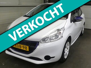 Peugeot 208 1.0 VTi LIKE - Trekhaak - Weinig km NAP