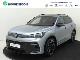 Volkswagen Tiguan 1.5 eHybrid R-Line Edition | SoH 100% |  Panoramadak | Trekhaak | Lederen bekleding |  Head-up display | Harman/Kardon audio | Black style | 360 camera |