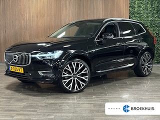 Volvo XC60 T6 AWD Recharge Inscription | Trekhaak | Harman Kardon | Adaptieve Cruise Control | Standkachel met Volvo On Call App | Stoelverwarming voor+achter | Stuurwielverwarming | 22 Inch incl. spatbordverbreding | Schuifdak | Full LED Meesturende koplampen | Parkeercamera | Pilot Assist | BLIS Dode Hoek Detectie | Bestuurdersstoel elektrisch geheugen | Lederen bekleding | Zitting verlenging voorstoelen | Lederen dashboard | Keyless Drive | Parkeersensoren voor+achter | Privacy Glass | Elektrisch bedienbare achterklep | DAB Radio | Apple Carplay/Android Auto | Volvo On Call met mobiele App functie | Onyx Black Metallic |