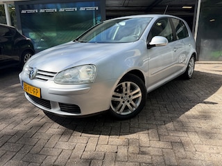 Volkswagen Golf 1.6 FSI Optive 3 | 1E EIGENAAR | 12MND GARANTIE | AIRCO | ELEC RAMEN |