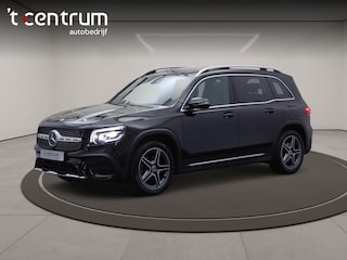 Mercedes-Benz GLB 200 Automaat AMG Line, Panoramadak, Trekhaak, Stoelverwarming