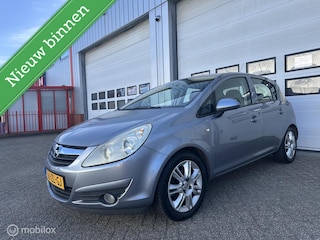 Opel Corsa 1.4-16V Enjoy/5-Drs/Airco/Cruise/LM Velgen/NAP