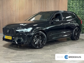Volvo XC60 T8 AWD Recharge Ultra Black Edition | Luchtvering | Trekhaak | 360° Camera | 455pk | Head-Up Display | Harman Kardon | Adaptieve Cruise Control | Stoelverwarming voor+achter | Stuurwielverwarming | Schuifdak | Full LED Meesturende koplampen | Pilot Assist | BLIS Dode Hoek Detectie | Elektrische voorstoelen geheugen | Contour stoelen met wit stiksel en bies | Zitting verlenging voorstoelen | Lederen dashboard | 21 Inch | Google Infotainment | Keyless Drive | Elektrisch bedienbare achterklep | DAB Radio | Apple Carplay/Android Auto | Alarm Klasse III | Draadloos telefoon opladen | Volvo On Call met mobiele App functie | Onyx Black Metallic |