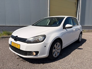 Volkswagen Golf 1.2 TSI Trendline BlueMotion Lees de tekst