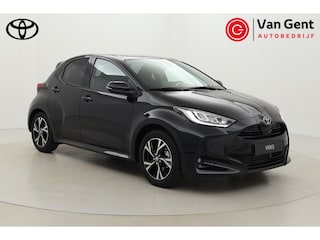 Toyota Yaris 1.5 Hybrid 115 Dynamic | €3.000,- Korting | Apple Carplay / Android Auto | Dodehoek detectie | Parkeersensoren voor/achter | Stoel-/stuurverwarming | Adaptive Cruise | Clima | Keyless | Camera | 16 inch