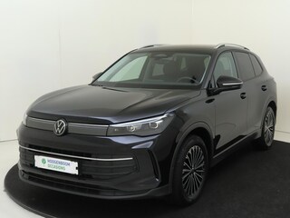 Volkswagen Tiguan 1.5 eTSI Life Edition | Trekhaak | Dodehoek detectie | Keyless | Parkeerassistent | Stoel- en stuurwielverwarming | Achteruitrijcamera | Adaptieve cruise control |