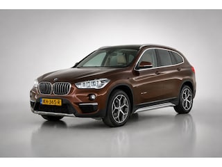 BMW X1 sDrive20i High Exe NL AUTO|AUTOMAAT|PANO|AFN. HAAK|HUD