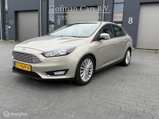 Ford Focus 1.0 Titanium Edition Sedan – 2015 – 174.000 km