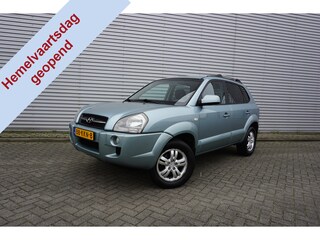 Hyundai Tucson 2.0i Style Executive Climate / Navi / Cruise / Elektr. ramen / Parkeersens. / Trekhaak / NAP