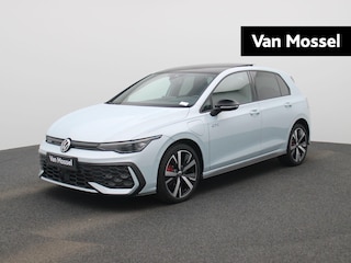 Volkswagen Golf 1.5 eHybrid GTE 272 PK| Panoramadak | DCC | Navigatie | LED Matrix | Head-Updisplay | Dodehoekdetectie | Stoelverwarming | Stuurwielverwarming