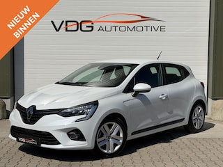 Renault Clio 1.6 E-Tech Hybrid 140 Business Zen / Airco / Stoelverwarming / Navigatie / Sensoren V+A / Carplay / Cruise Controle