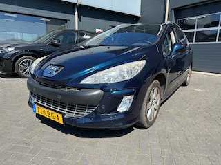 Peugeot 308 1.6 VTi met trekhaak, PDC, cruise control, navigatie, APK 03-2027