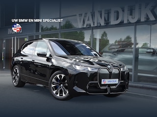 BMW iX xDrive45 M Sportpakket Harman/Kardon Comforttoegang Iconic Glow Driving Ass Pro Parking Assistant Pro 21'' LM Velgen