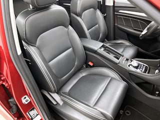 MG ZS EV Luxury 45 kWh | WLTP: 263 KM | SoH 89,78% | Trekhaak | Panorama/Schuif-Kanteldak | LMV | Navi | ACC | Airco | Cam | LED dagrijverlichting |