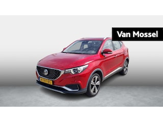 MG ZS EV Luxury 45 kWh | WLTP: 263 KM | SoH 89,78% | Trekhaak | Panorama/Schuif-Kanteldak | LMV | Navi | ACC | Airco | Cam | LED dagrijverlichting |