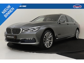 BMW 750i xDrive HIGH EXECUTIVE -PANO.DAK|HARMAN/KARDON|CARBON.CORE|ADAP.LED|SOFTCLOSE|ACHTERAS-BEST.|ADAP.DEMP|KEYLESS|ZONNESCHERM|NAPPALEDER|TREKHAAK|20"