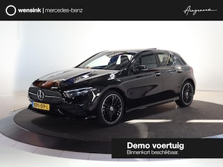 Mercedes-Benz A-klasse 250e Business Solution AMG | Trekhaak | Panoramaschuifdak | Stoelverwarming | Achteruitrijcamera |  MULTIBEAM LED | 19"inch AMG velgen |