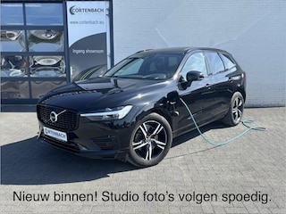 Volvo XC60 2.0 T8 Plug-in hybrid AWD R-Design | Luchtvering | Zwenkbare trekhaak | Panorama dak | Memory | Adaptieve cruise |