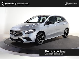 Mercedes-Benz B-klasse 250e Business Solution AMG | Panoramaschuifdak | Night | Winter pakket | Trekhaak | Stoelverwarming |