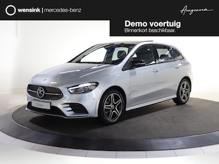 Mercedes-Benz B-klasse 250e Business Solution AMG | Panoramaschuifdak | Night | Winter pakket | Trekhaak | Stoelverwarming |