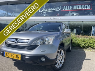 Honda CR-V 2.0i Executive Airco - Parkeersensoren - Panoramadak - Voorstoelen verwarmd - Mistlampen - Stuur multifunctioneel - Licht metalen velgen 18 inch - Elektrische ramen - Centrale deurvergrendeling met afstands