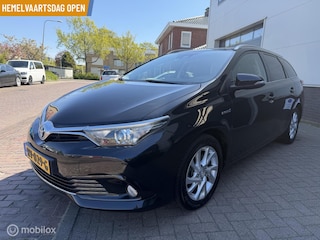 Toyota Auris Touring Sports 1.8 Hybrid Executive | Automaat | 2018 | Nette staat