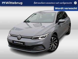 Volkswagen Golf 1.4 eHybrid 150kw / 204pk Style DSG Automaat Panoramadak / Memorystoel / IQ LED verlichting / Navigatie / App-connect / Camera