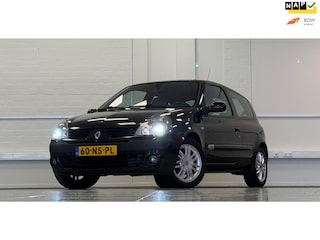 Renault Clio 1.6i 16V Initiale Leer Clima 3e Eigenaar LED Nieuwe APK