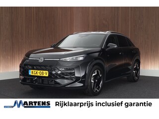 Volkswagen T-Roc 1.5 eTsi 150pk DSG R-Line First Edition Trekhaak Camera Keyless Stoelverwarming Virtual Cockpit Carplay