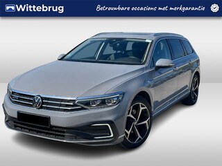 Volkswagen Passat Variant 1.4 TSI 218pk PHEV GTE DSG Automaat Panoramadak / 18"LM velgen / LED matrix verlichting / Navigatie / Digital cockpit Pro