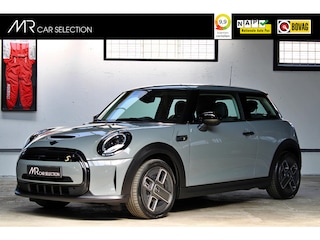 Mini Mini Classic 33 kWh | Apple Carplay | Parkeersensoren achter | NL auto | 1e eigenaar | BTW |