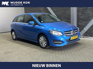 Mercedes-Benz B-klasse 180 Ambition | Automaat | Trekhaak | Getint Glas | BLIS | PDC V+A
